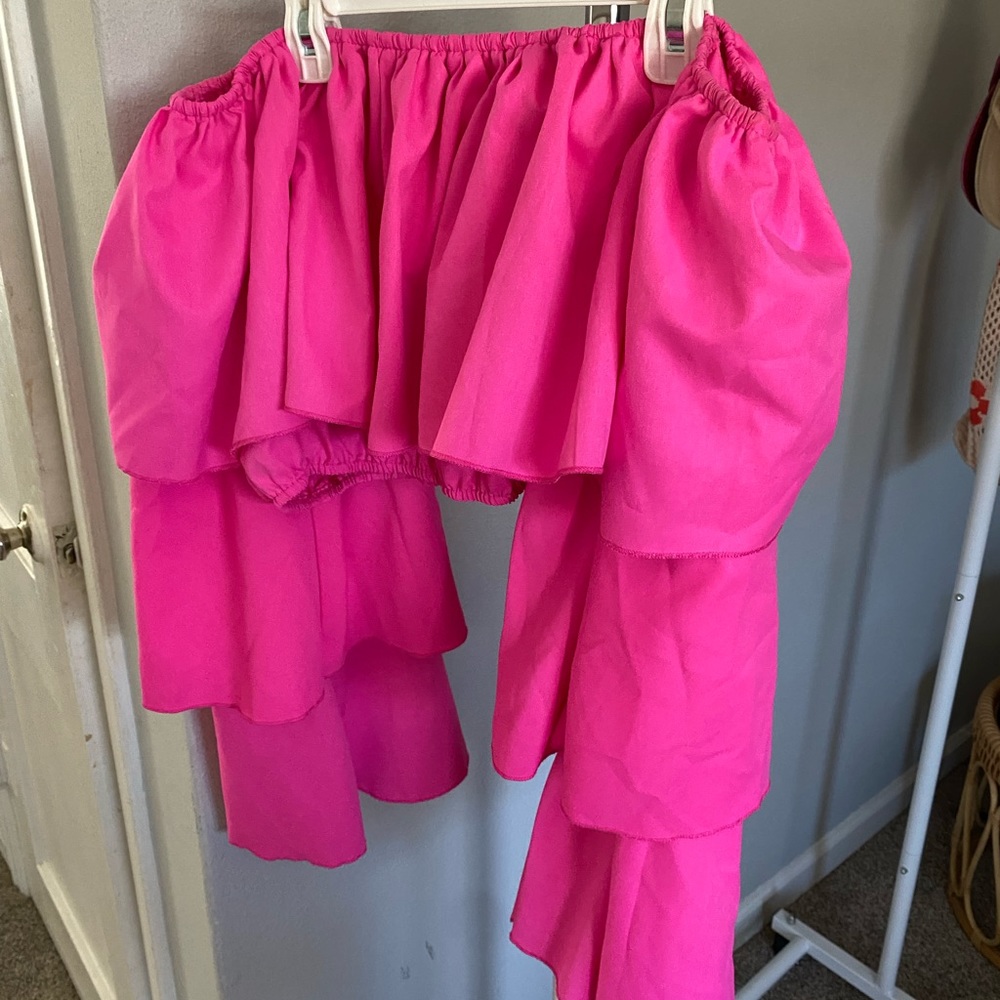 Off Shoulder Ruffle Trim Flounce Sleeve Crop Top - Picture 3 of 5